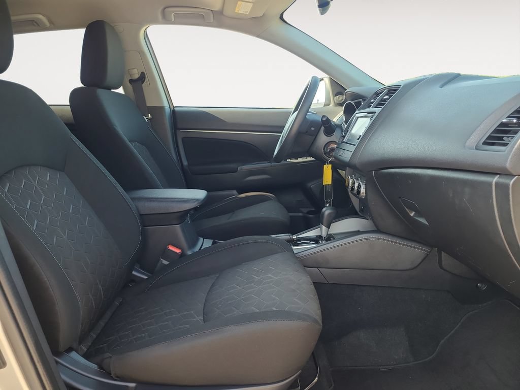 Used 2024 Mitsubishi Outlander Sport ES AWD/4WD image 15