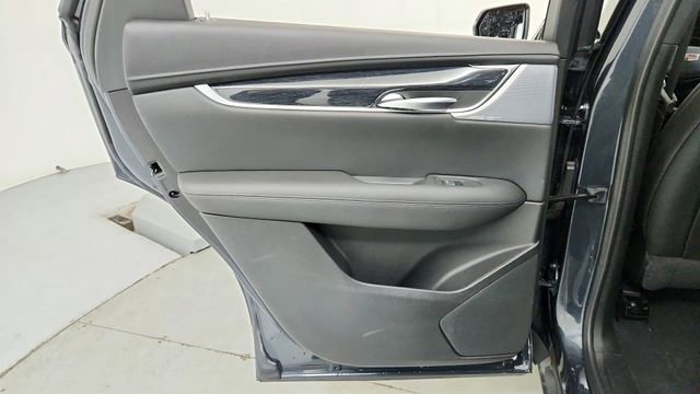 Certified 2023 Cadillac XT5 Premium Luxury image 17