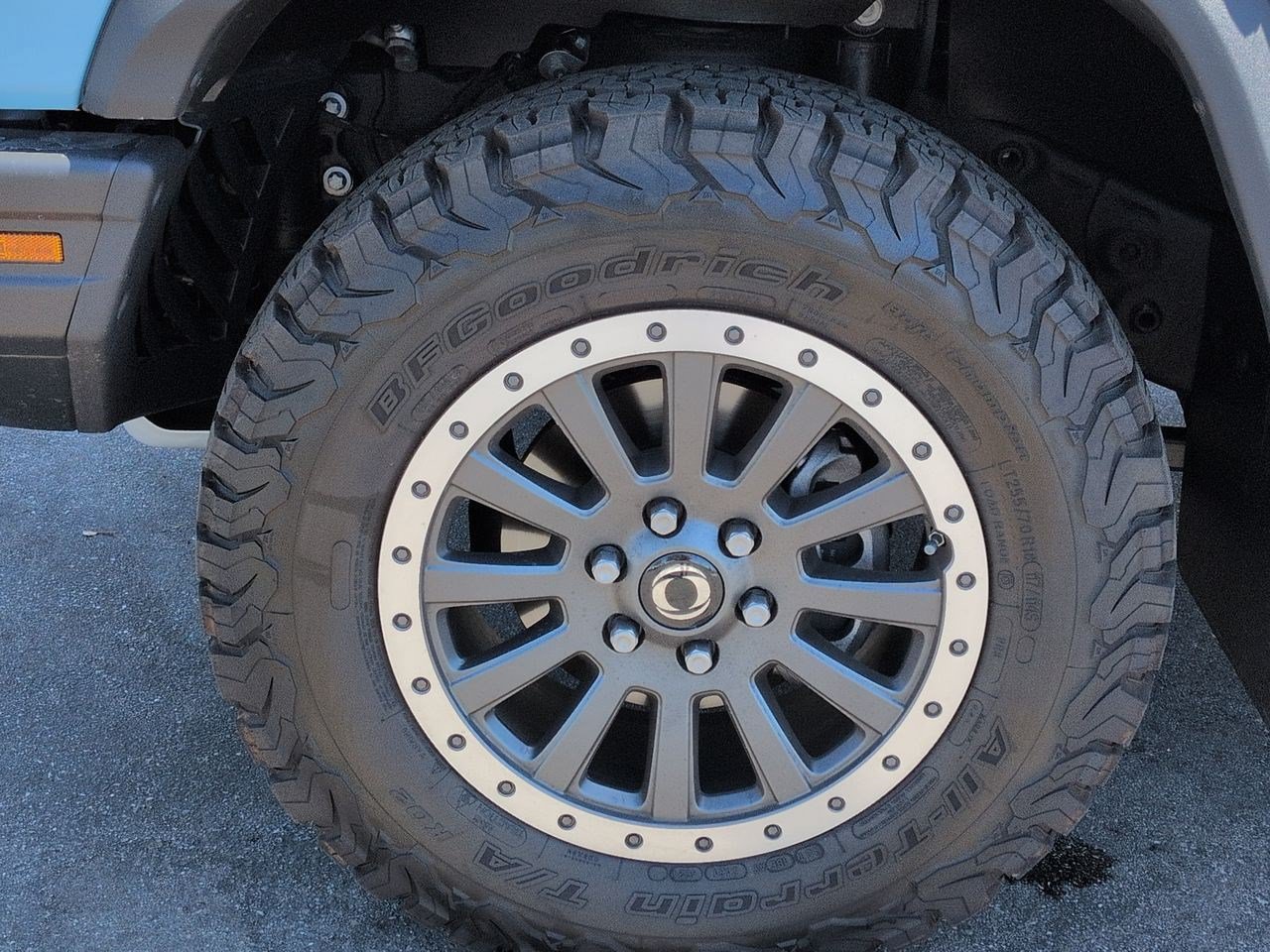 Used 2025 INEOS Grenadier AWD/4WD image 27