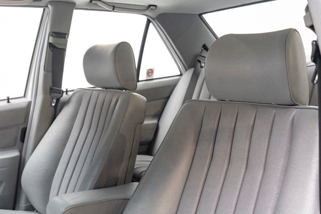Used 1991 Mercedes-Benz 190 E 2.6 image 15