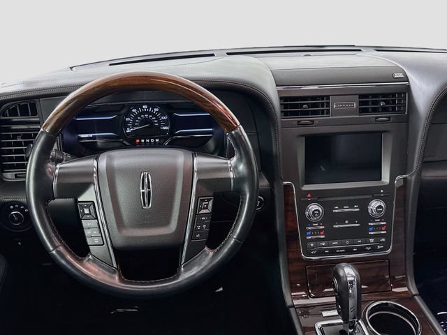 Used 2016 Lincoln Navigator Reserve AWD/4WD image 24