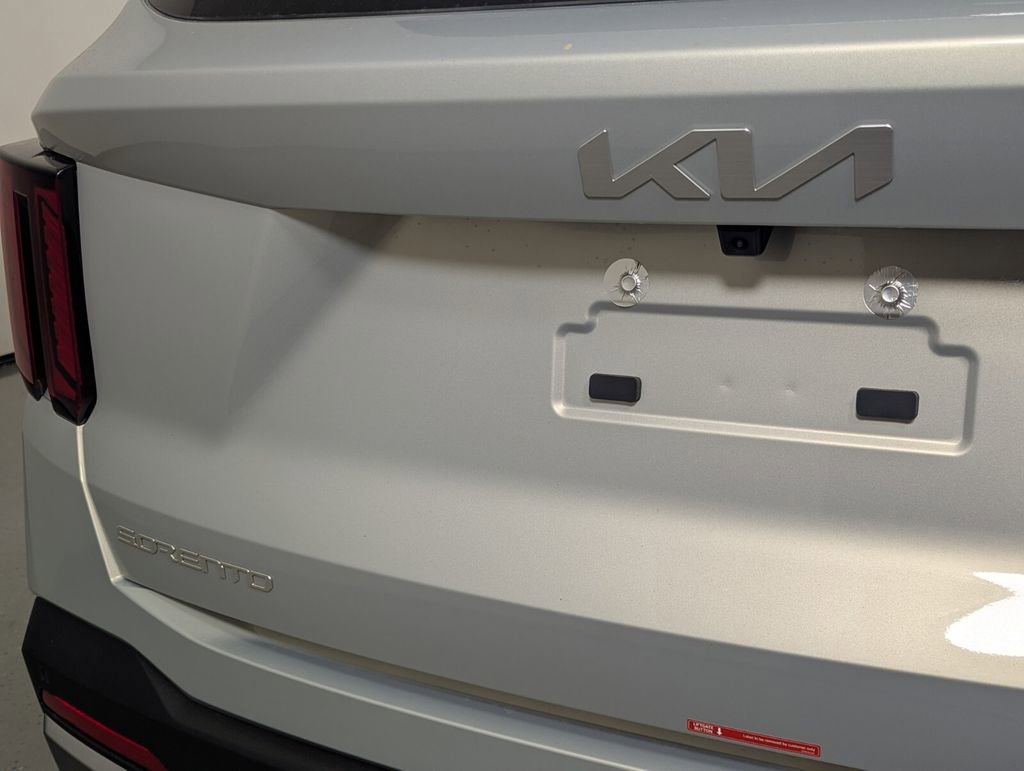 New 2026 Kia Sorento S w/ S Panoramic Sunroof Package FWD image 8