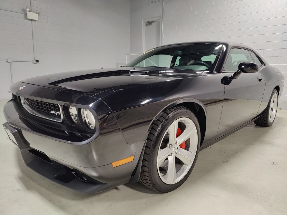 Used 2009 Dodge Challenger SRT8 w/ SRT Option Group II RWD image 20