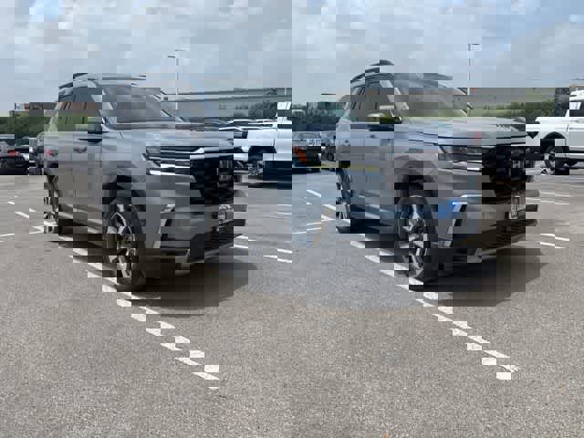 Used 2023 Honda Pilot Elite image 7