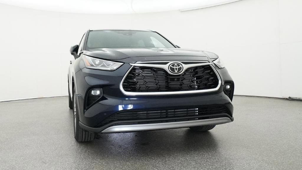 New 2026 Toyota Highlander Platinum AWD/4WD image 9