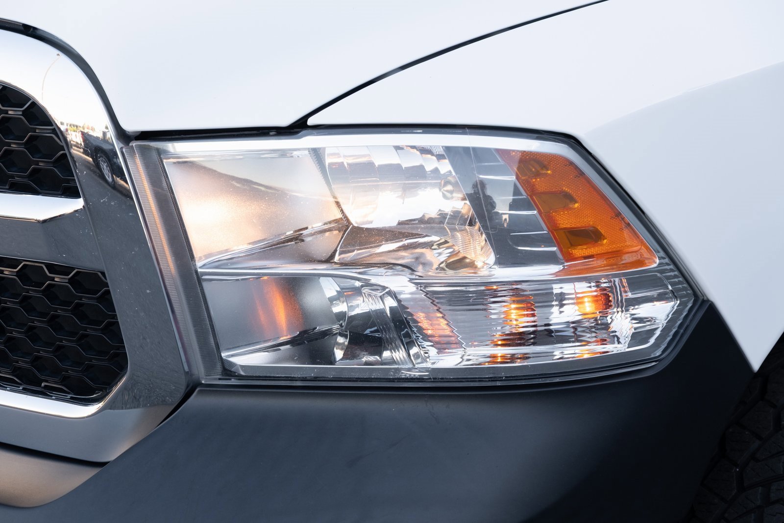 Used 2017 RAM 1500 Tradesman w/ Chrome Appearance Group image 16