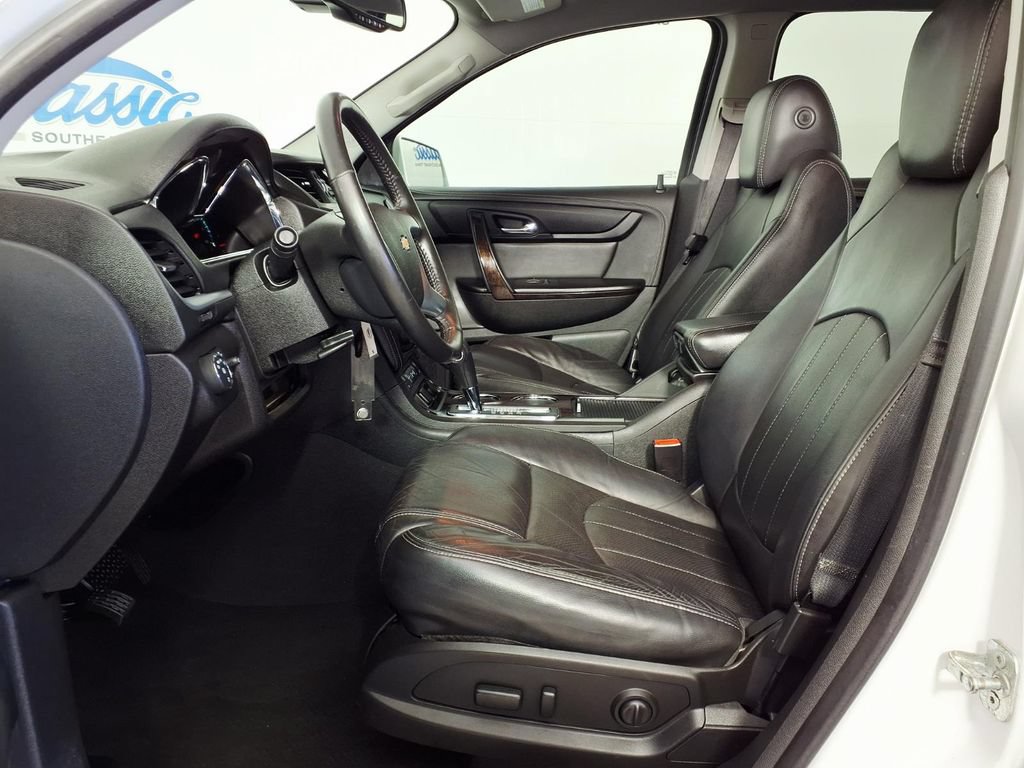 Used 2016 Chevrolet Traverse LTZ FWD image 7