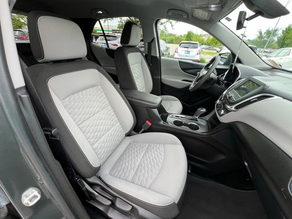 Used 2019 Chevrolet Equinox LS w/ LPO, Cargo Package FWD image 26