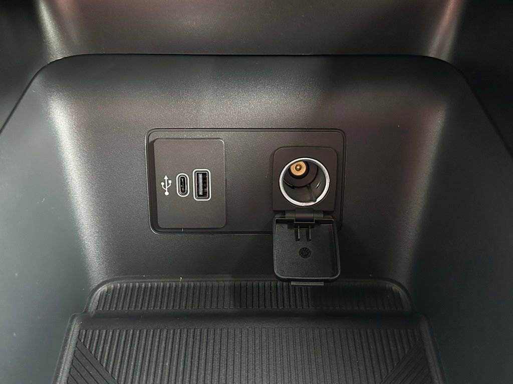 New 2026 Ford Explorer Active image 31