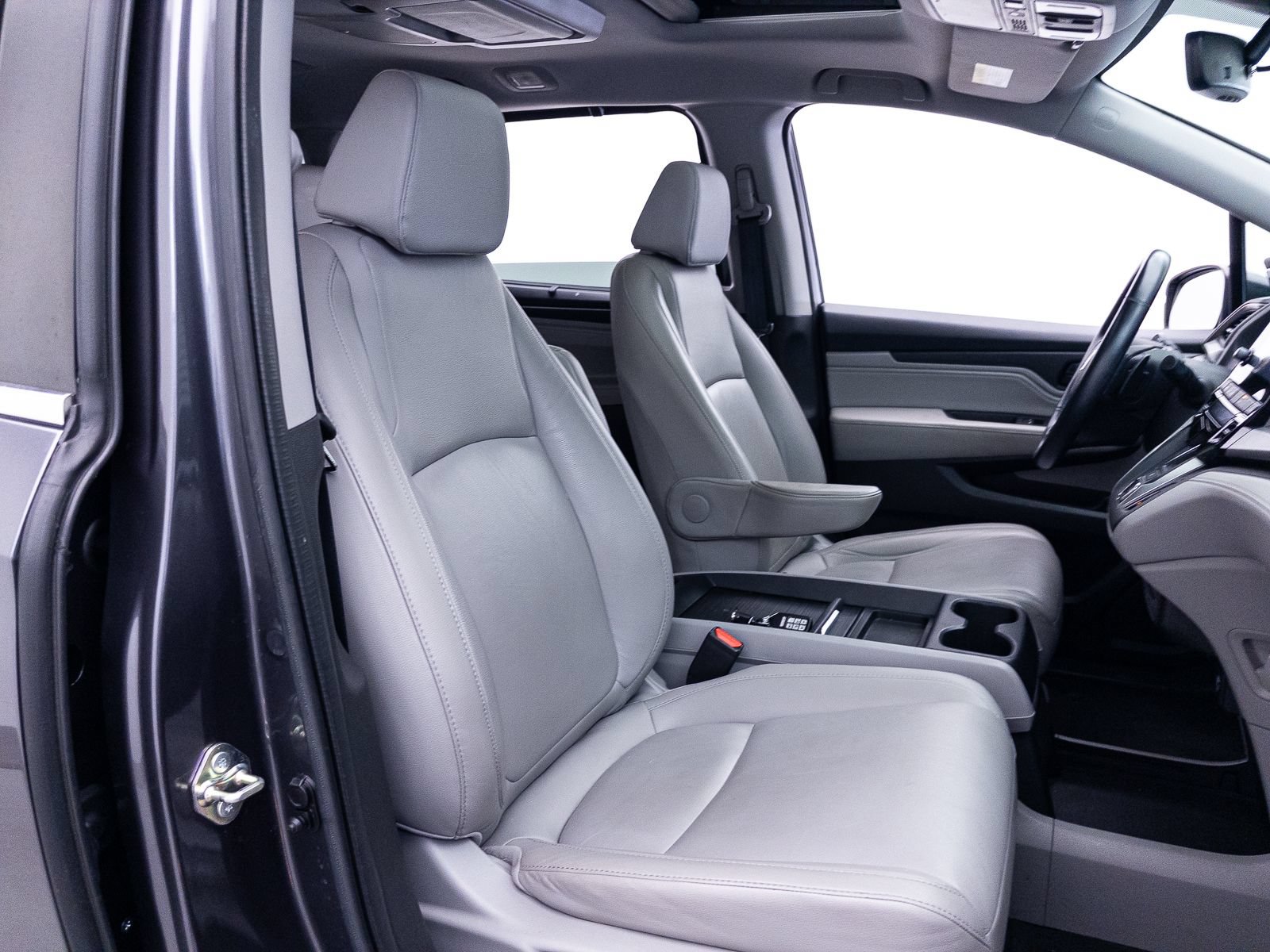 Used 2020 Honda Odyssey Touring image 41