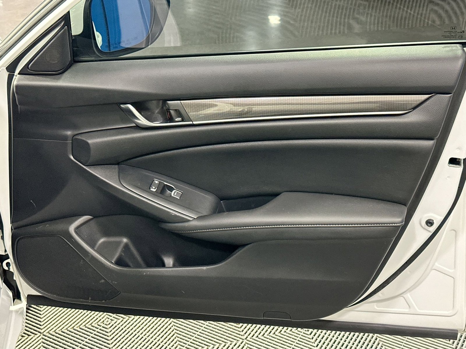 Used 2019 Honda Accord Sport image 35