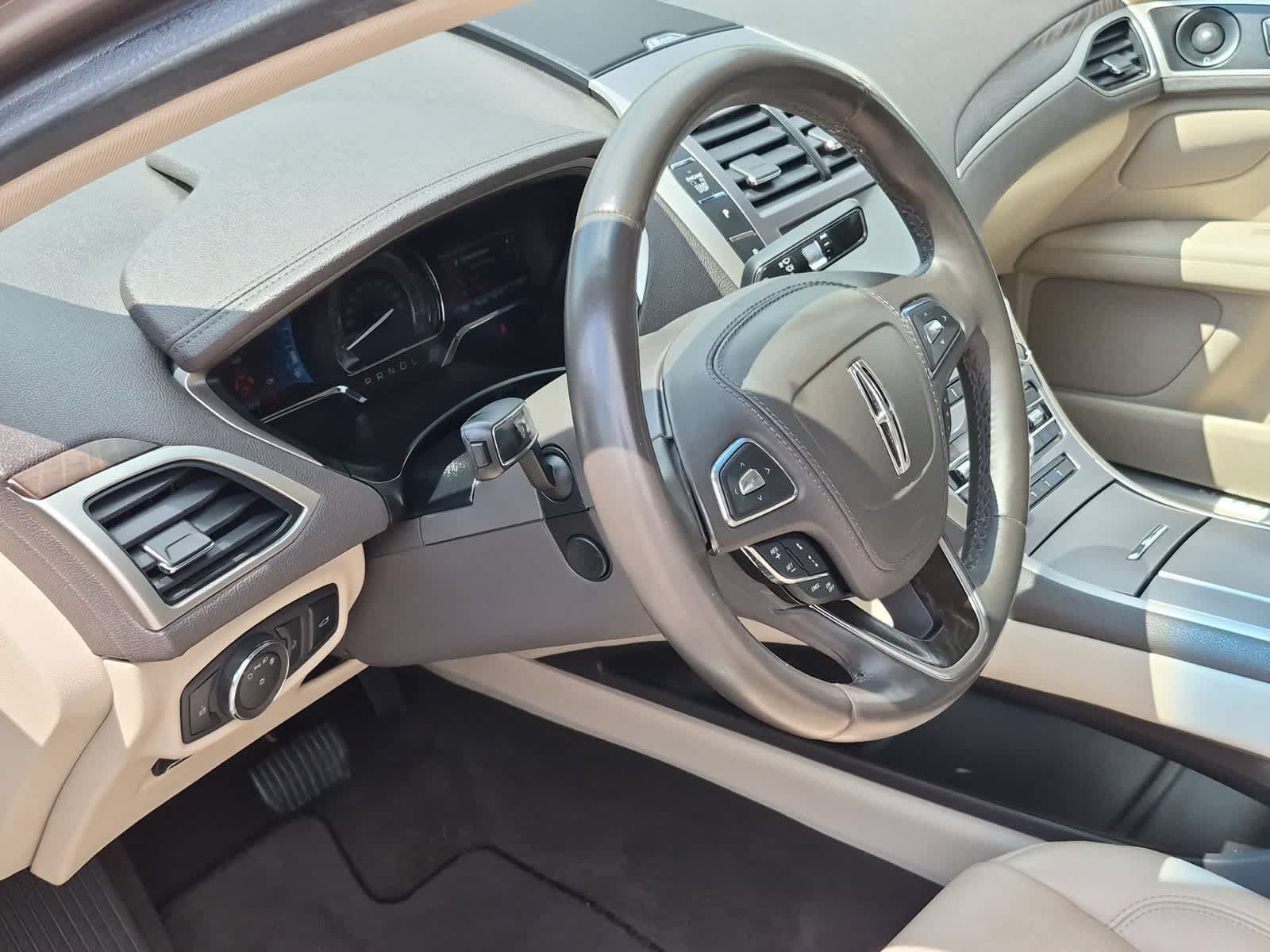 Used 2020 Lincoln MKZ Reserve w/ Elements Package FWD image 10