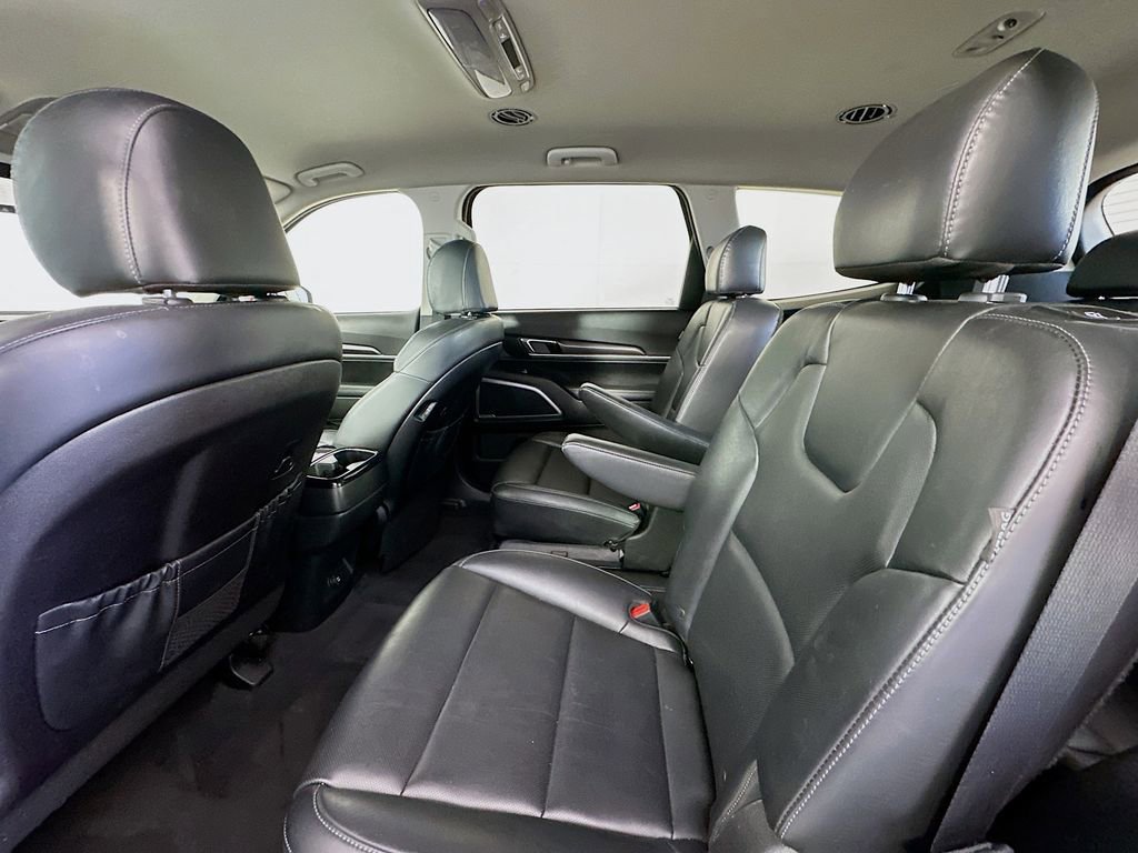 Used 2023 Kia Telluride S image 24