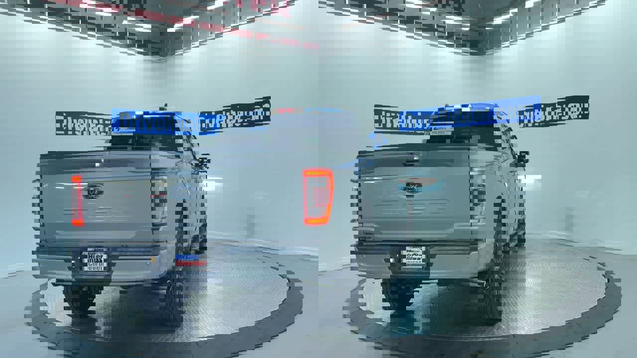 Used 2022 Ford F150 Lariat image 2