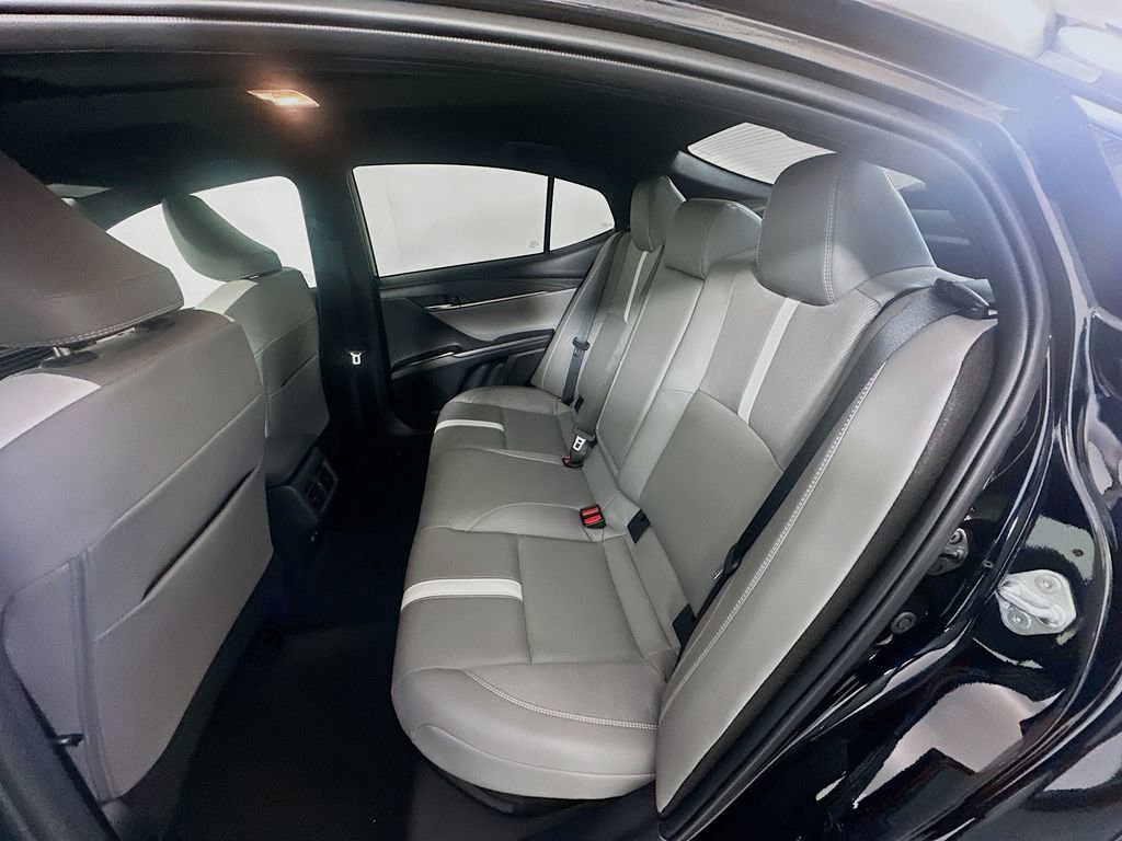 Certified 2025 Toyota Camry SE image 24