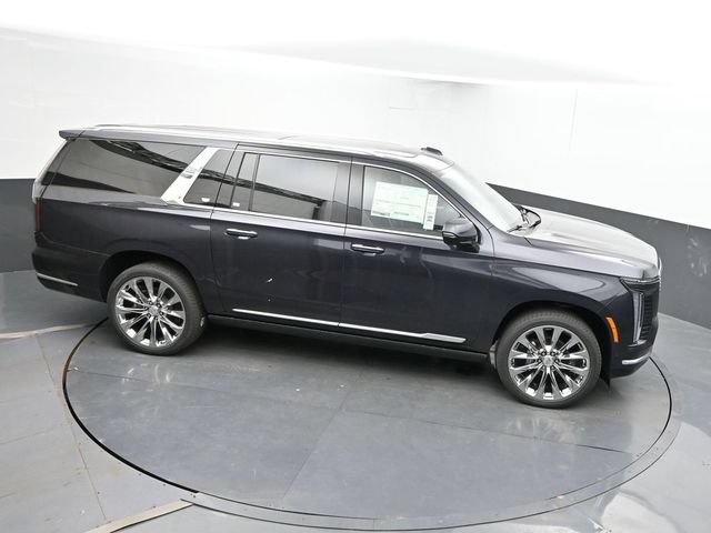 New 2026 Cadillac Escalade ESV Luxury w/ LPO, Radiant Package AWD/4WD image 34