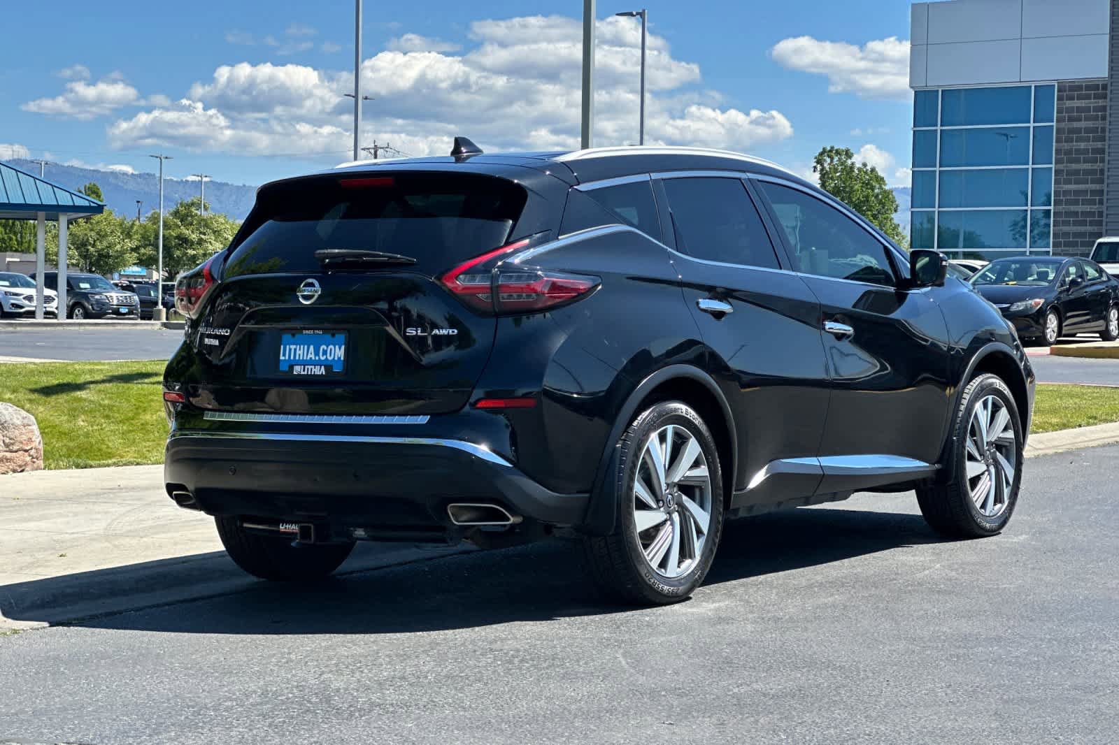 Used 2019 Nissan Murano SL w/ Cargo Package AWD/4WD image 2