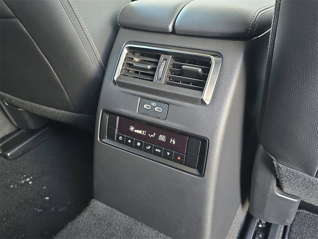 Used 2025 MAZDA CX-70 3.3 Turbo w/ Preferred Package image 14