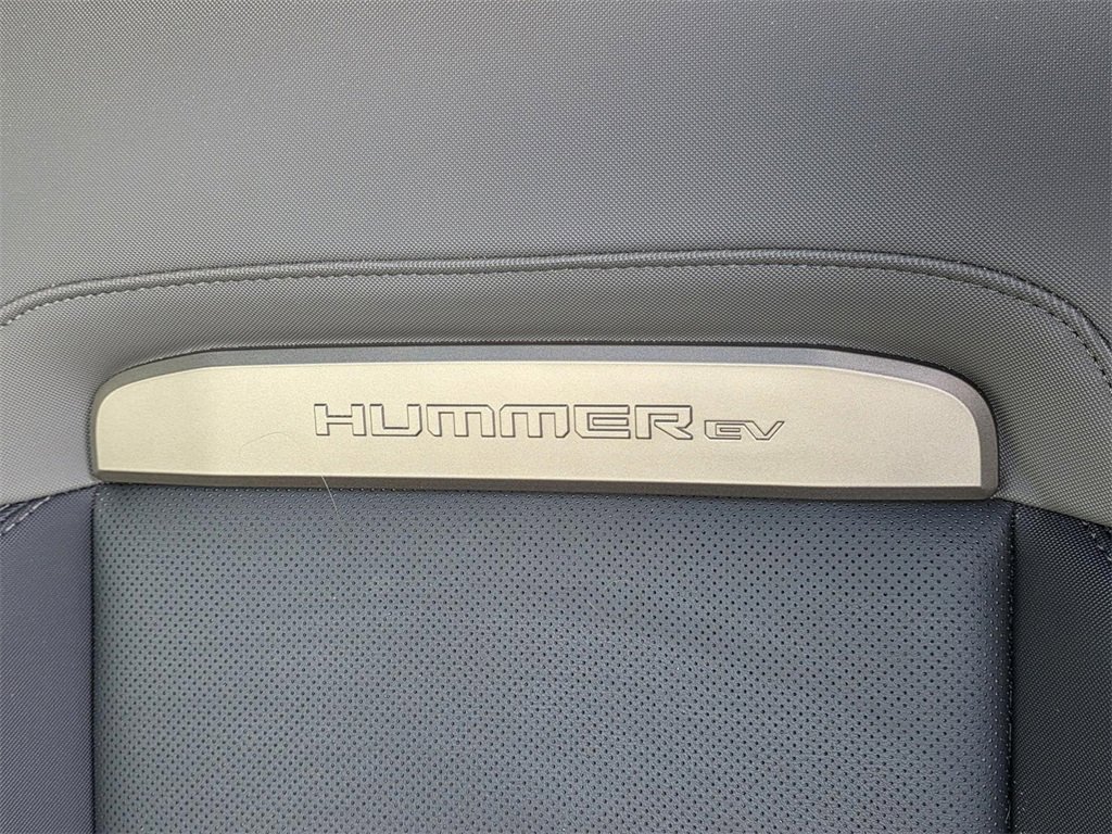 Used 2025 GMC Hummer EV 3X image 9