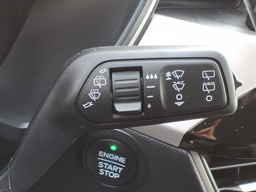 Used 2022 Ford Escape SE w/ Convenience Package image 25