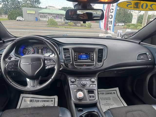 Used 2015 Chrysler 200 S FWD image 12