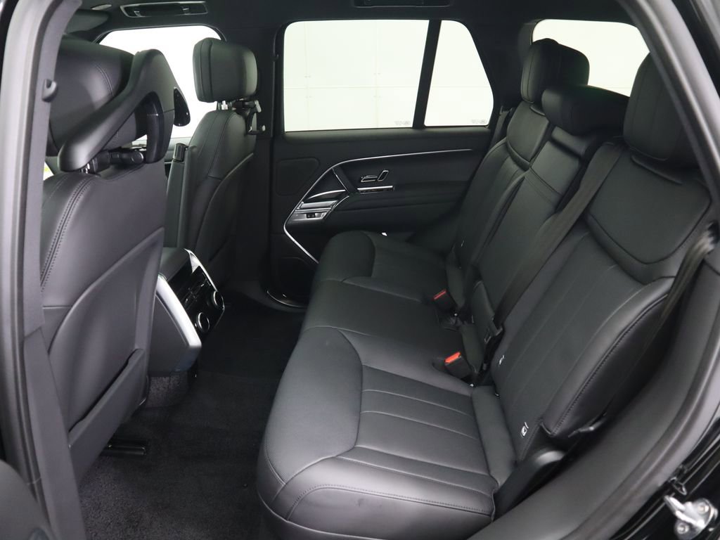 New 2026 Land Rover Range Rover SE image 22
