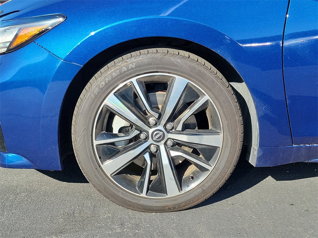 Used 2023 Nissan Maxima SV w/ Floor Mat Group image 26