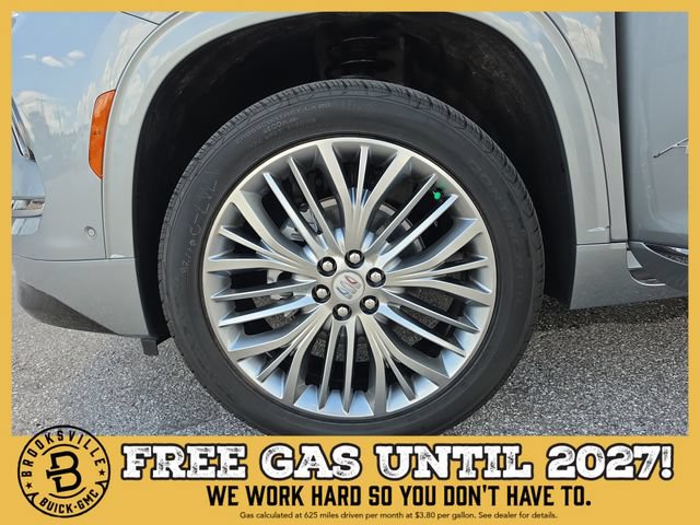 New 2027 Buick Enclave Avenir w/ LPO, Floor Liner Package FWD image 32
