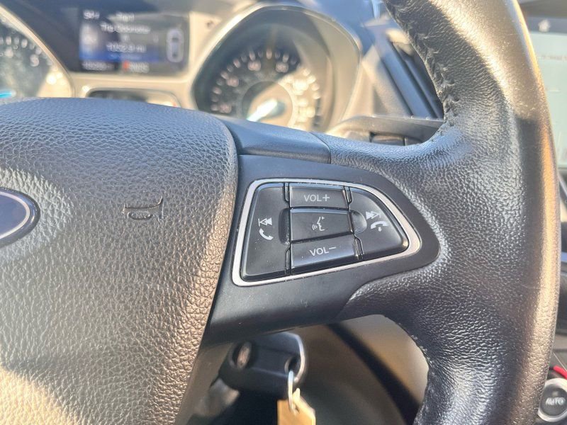 Used 2018 Ford Escape SEL w/ Ford Safe & Smart Package image 25