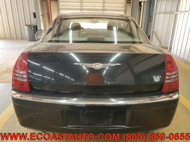 Used 2005 Chrysler 300 C image 6