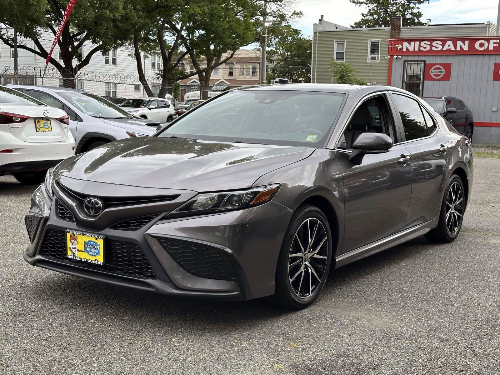 Used 2024 Toyota Camry SE w/ Cold Weather Package AWD/4WD image 5