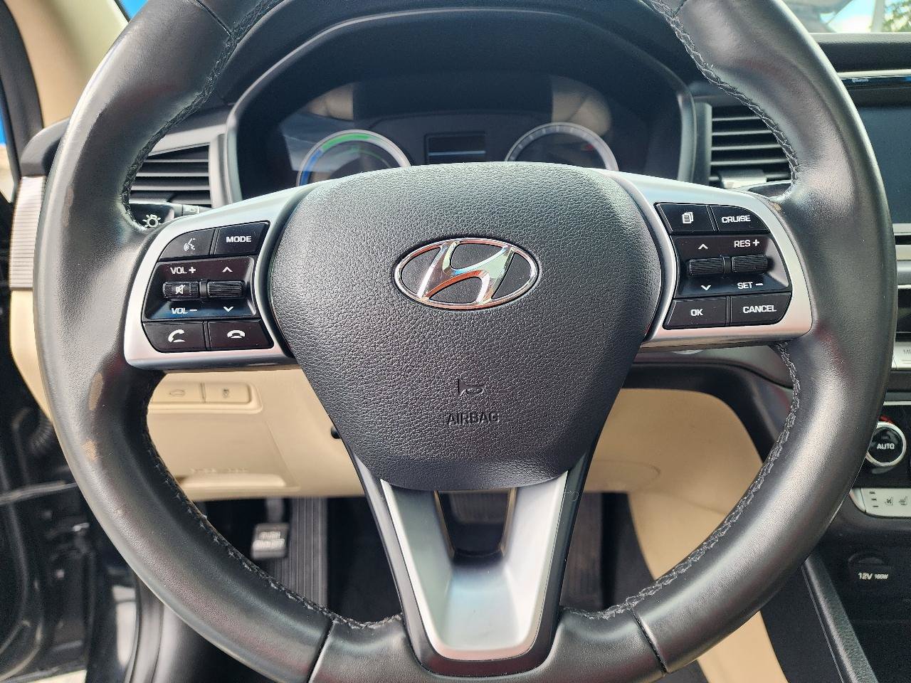 Used 2018 Hyundai Sonata Limited FWD image 14