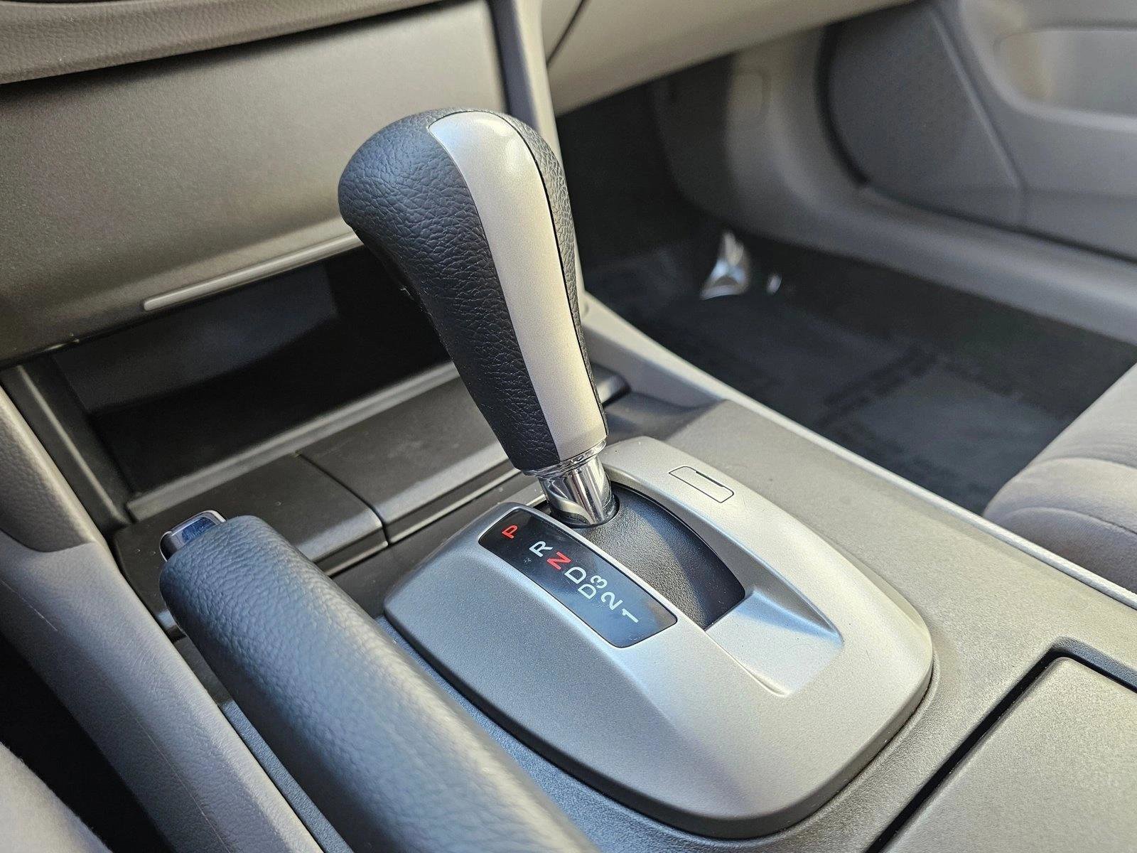 Used 2012 Honda Accord LX image 27
