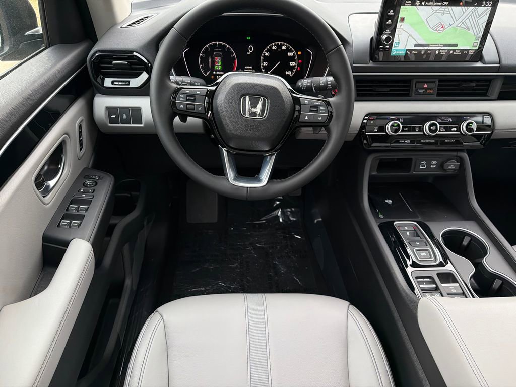New 2025 Honda Pilot Touring image 23