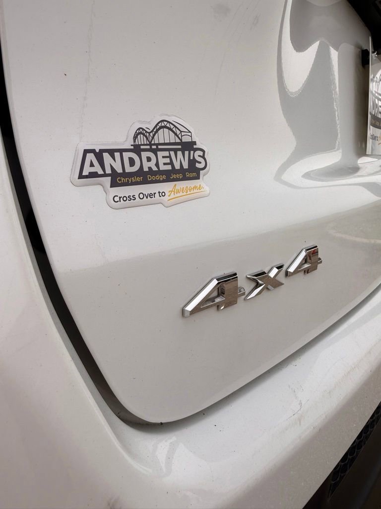 Used 2025 Jeep Compass Limited AWD/4WD image 11