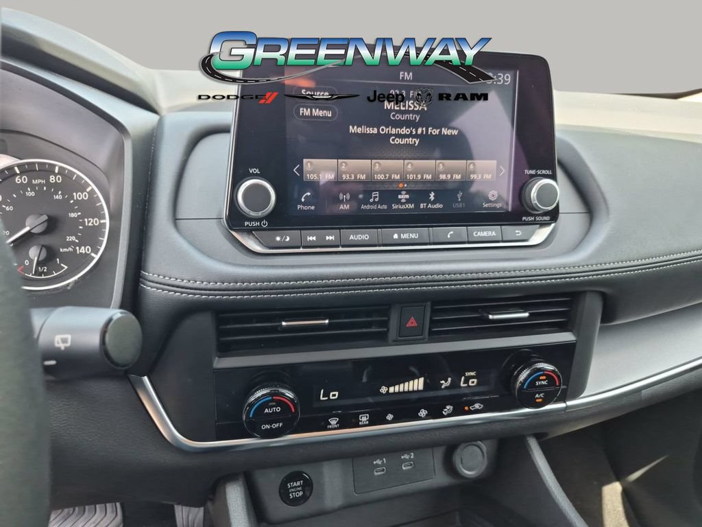 Used 2024 Nissan Rogue SV AWD/4WD image 17