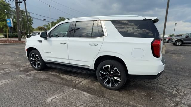 Used 2022 GMC Yukon SLT w/ SLT Luxury Package AWD/4WD image 6