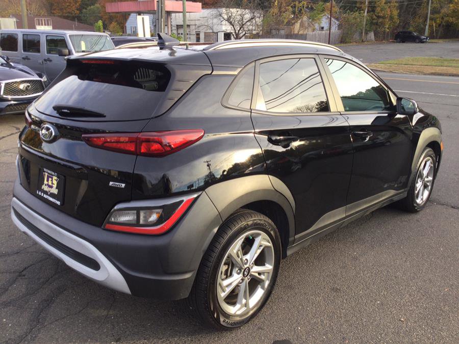 Used 2022 Hyundai Kona SEL w/ Convenience Package image 5