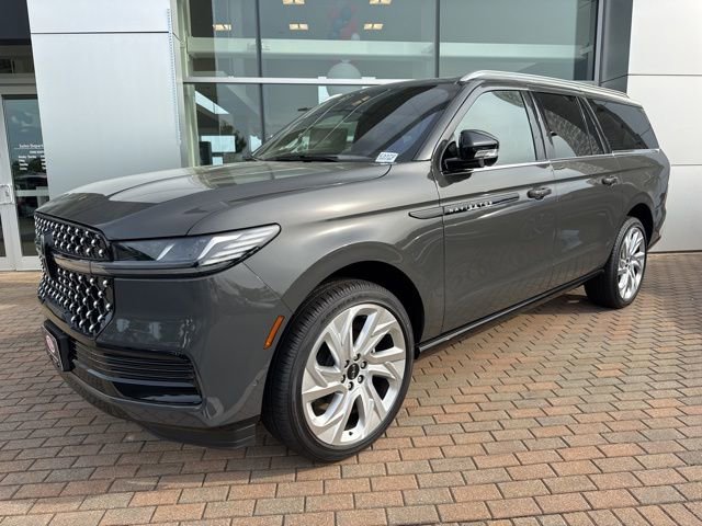 New 2025 Lincoln Navigator L Black Label image 3