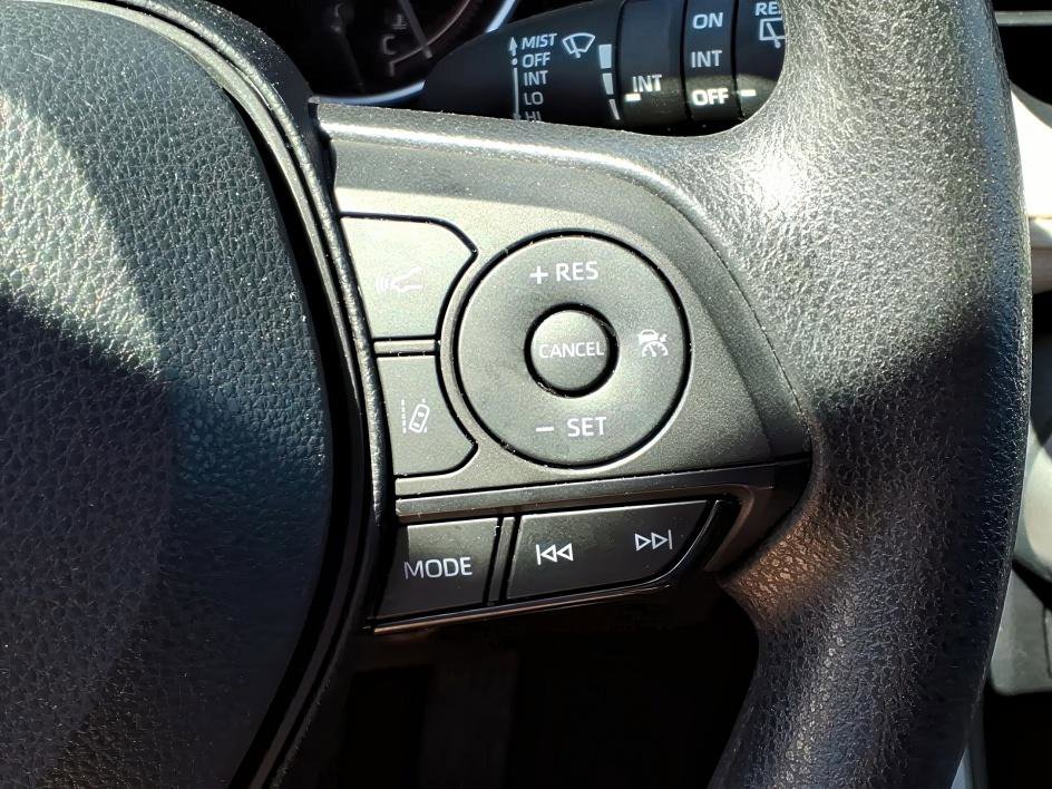 Certified 2024 Toyota RAV4 XLE FWD image 23