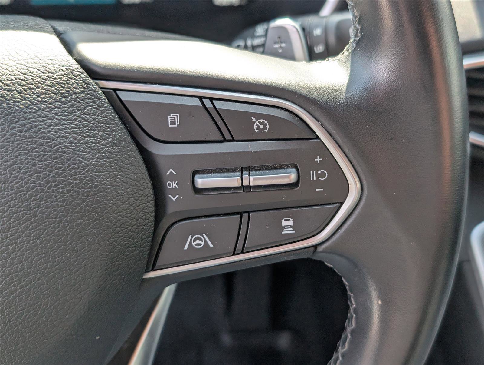 Used 2022 Hyundai Santa Fe XRT image 23