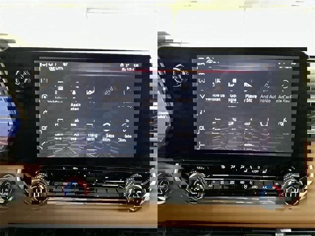 Certified 2024 GMC Canyon AT4 image 13