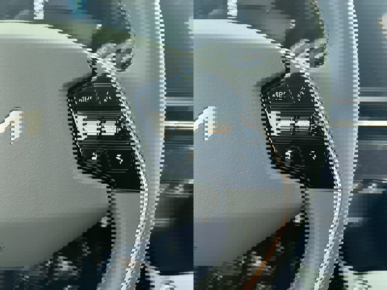 Certified 2025 Kia Niro EX Touring image 19