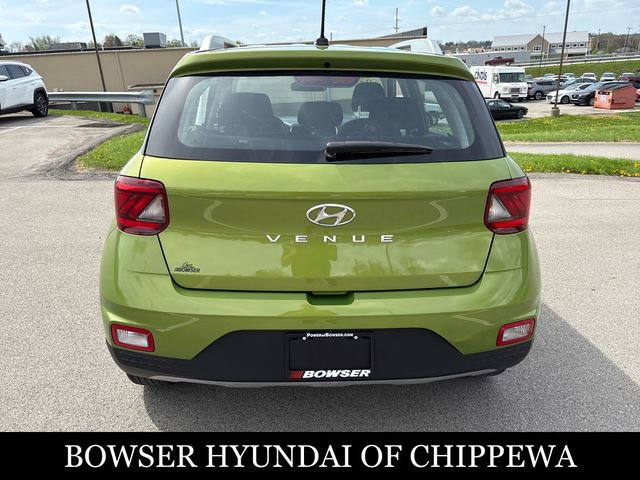Certified 2023 Hyundai Venue SEL w/ Cargo Package image 4