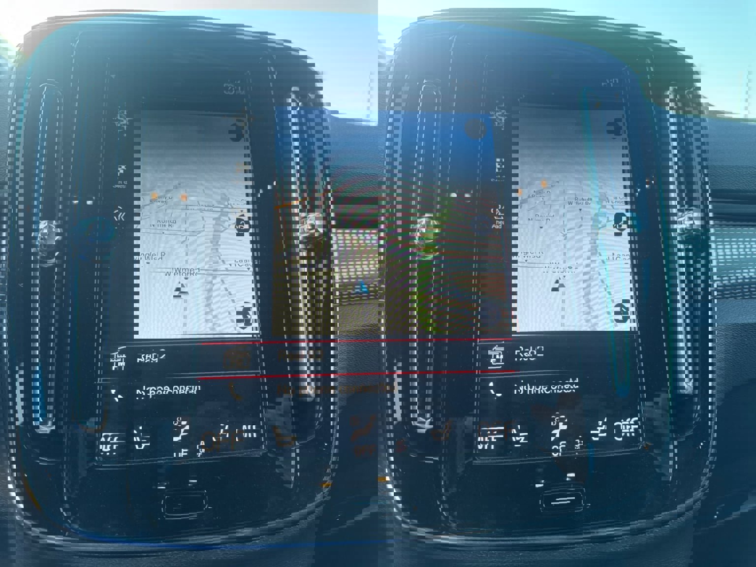 Used 2020 Volvo XC40 T4 R-Design w/ Protection Package Premier image 20