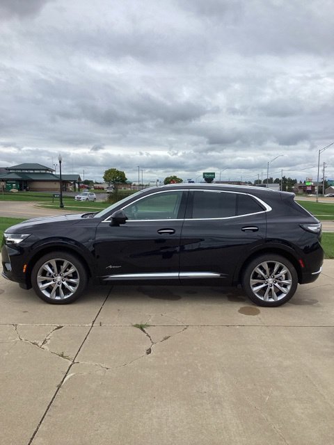 Used 2021 Buick Envision Avenir w/ Technology Package II AWD/4WD image 2