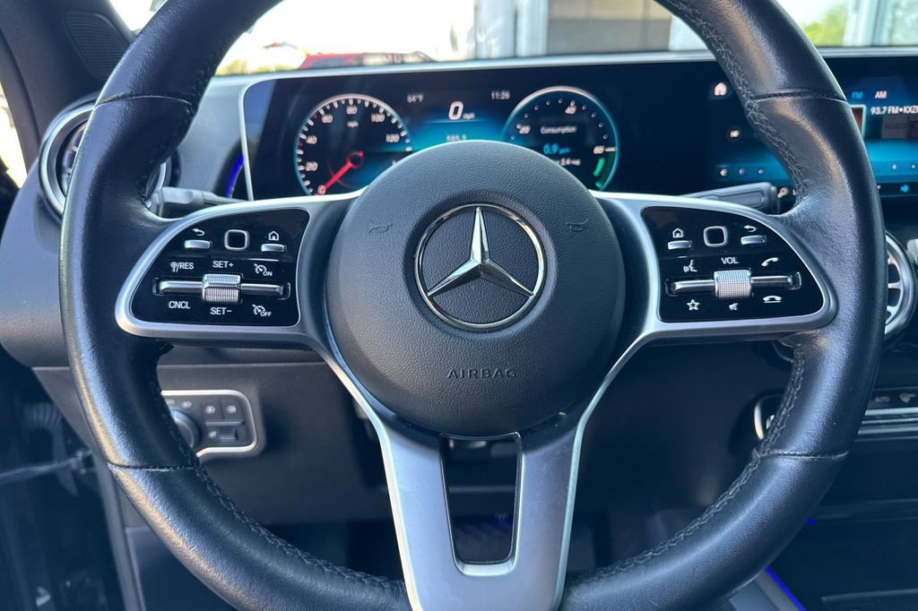 Used 2021 Mercedes-Benz GLB 250 4MATIC image 21