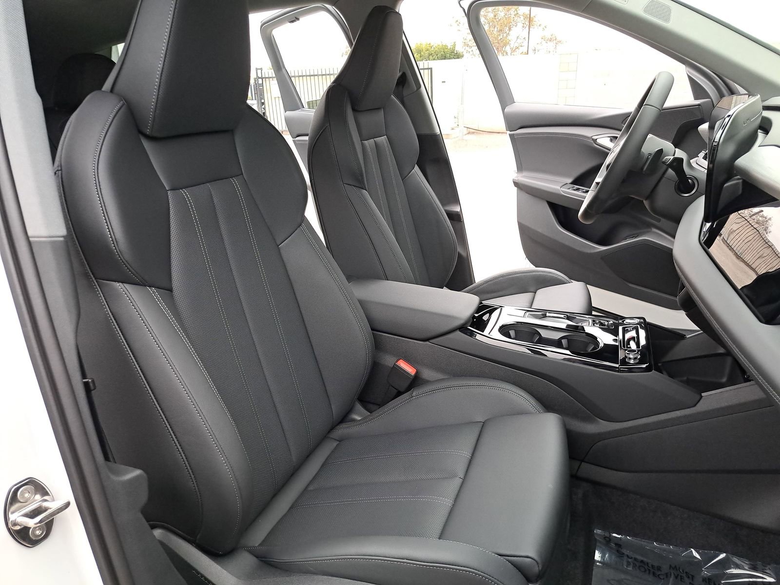 New 2025 Audi Q6 e-tron Premium Plus AWD/4WD image 10