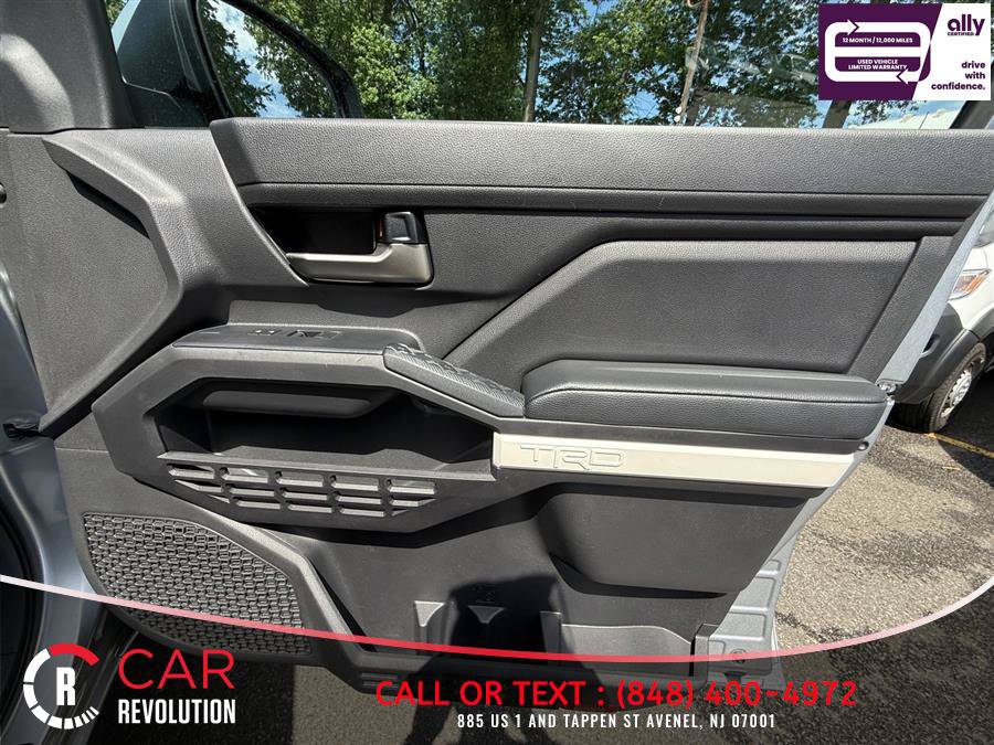 Used 2024 Toyota Tacoma TRD Off-Road AWD/4WD image 34