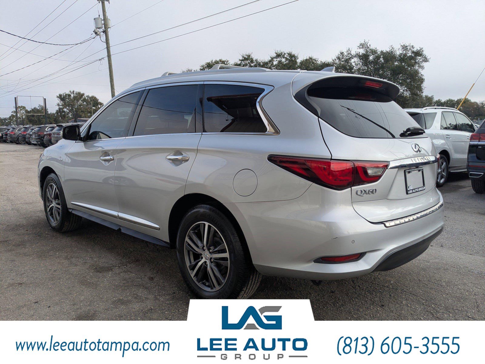 Used 2019 INFINITI QX60 Luxe w/ Essential Package image 5